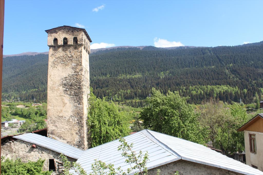 Bapsha Guesthouse Местия Екстериор снимка