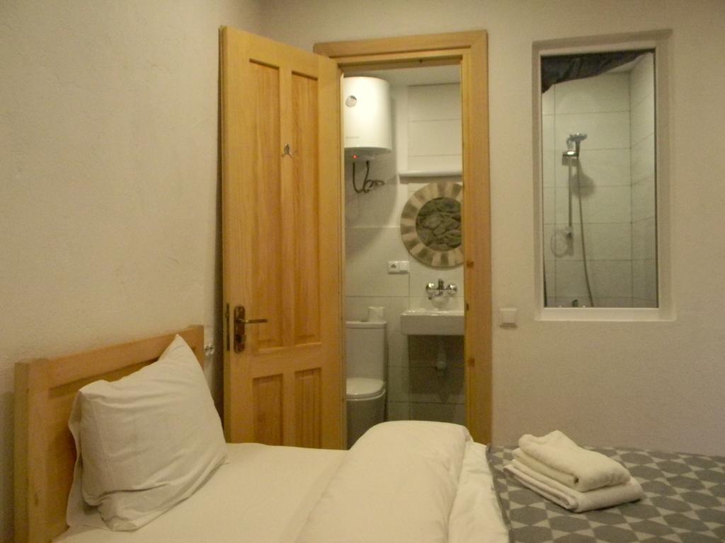 Bapsha Guesthouse Местия Екстериор снимка