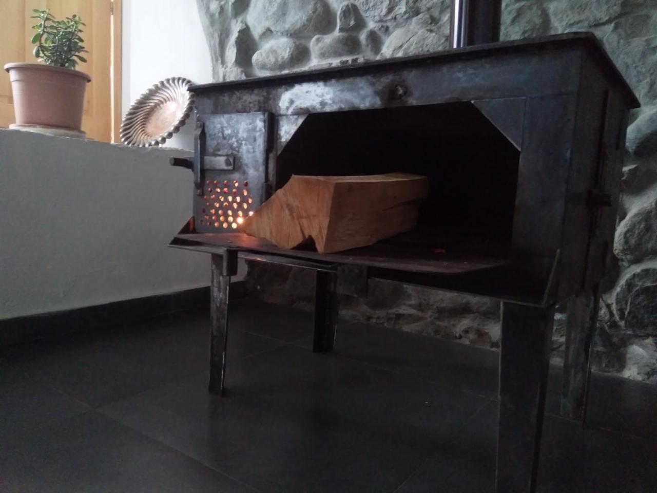 Bapsha Guesthouse Местия Екстериор снимка